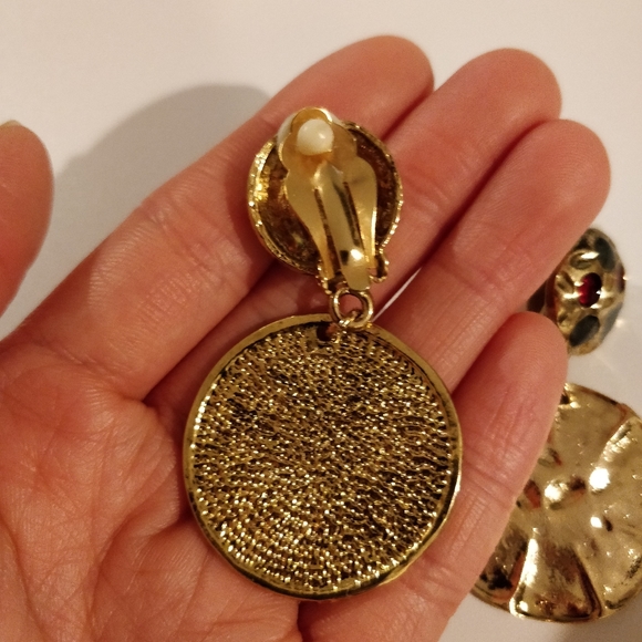 (3/$15) vintage clip-on color disk earrings - Picture 5 of 6